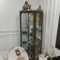 ویترین اصل برنز