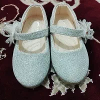یک جفت کفش دخترانه مجلسی