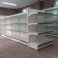 قفسه وسط مغازه رنگی