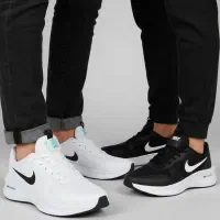 کفش ورزشی|کیف، کفش، کمربند|سلماس, |دیوار