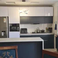 آپارتمان ۱۳۰ متری ،فول امکانات، غرق درنور