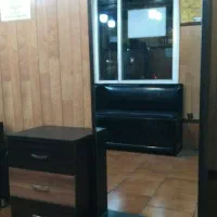 دراور و آینه قدی