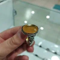 انگشتر فاخر یاقوت زرد