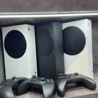کنسول بازی Xbox سری s حافظه یه ترا و۵۰۰دودسته اصلی|کنسول، بازی ویدئویی و آنلاین|اصفهان, مفتح|دیوار