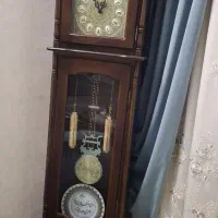ساعت ایستاده چوبی