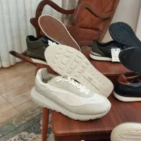 کتونی  زارا Zara کتونی داکرز Dockers|کیف، کفش، کمربند|اندیشه, اندیشه فاز ۱|دیوار