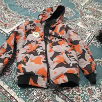 یک عدد کاپشن دو رو بچگانه و یک عدد پالتو زنانه