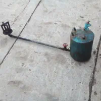 چراغ گورگور درحد تمیز  پاکش کنی نو میشه