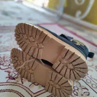 بوت بچگانه|کفش و لباس بچه|صومعه‌سرا, |دیوار