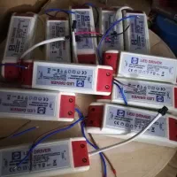 لامپ و ترانس ال ای دی|لامپ و چراغ|مشهد, انقلاب|دیوار