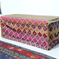 یک جفت کاناپه سنتی|مبلمان خانگی و میز عسلی|جم, |دیوار