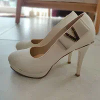 صندل و کفش|کیف، کفش، کمربند|اصفهان, آبشار|دیوار