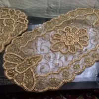 رومیزی منجوق دوزی شده نونو