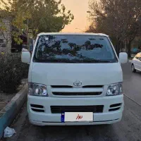 تویوتا هایس 2006