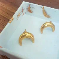 گوشواره هلالی