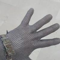 دستکش زرهی قصابی