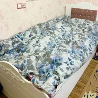 میز آرایشی و تخت وصندلی