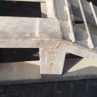 پل فلزی برای طبقه بالا