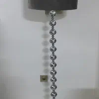 اباژور ایستاده