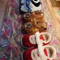 کفش بچگانه در حد نو فقط یکبار پوشیده شده