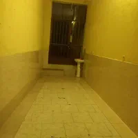 مغازه ۲۰ متری با سرویس / خ تهران