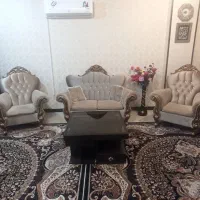 مبلمان هفت نفره همراه با میز و عسلی