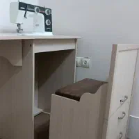 چرخ خیاطی ژانومه مدل ۳۹۳ به همراه مبله چرخ‌ خیاطی|چرخ خیاطی و ریسندگی|سبزوار, قاضی زاد|دیوار