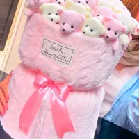 باکس گل جاودان/ باکس گل و عروسک و لوازم آرایشی و..