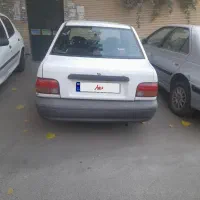 ماشین سالم معاوضه ام میکنم با پیکان وانت