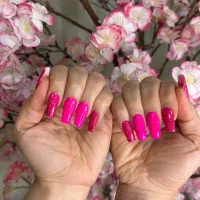 کاشت ناخن|خدمات آرایشگری و زیبایی|شاهینشهر, نظامی|دیوار