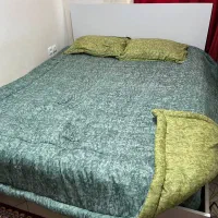 تخت دونفره سفید