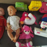 عروسک و اسباب بازی
