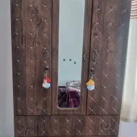 کمد و جاکفشی