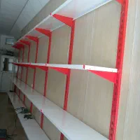 فروش یک عدد یخچال ۹درب و تعدادی قفسه مغازه