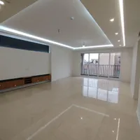۸۵ متر _ فول امکانات _ روبه آفتاب _ باغ فیض