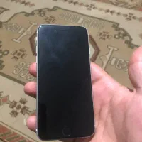 iPhone SE 128 lla سفید و تمیز|موبایل|اصفهان, ملک‌شهر|دیوار