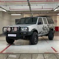 نیسان پیکاپ مدل ۸۷ فول لوازم