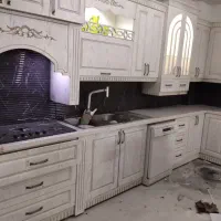 کاشی کاری و سرامیک کار بین کابینتی و تخریب