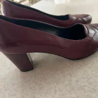 کفش چرم پاشنه ۷ سانتی زرشکی برند mohsen