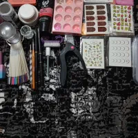 وسایل کاشت ناخن فروش فوری همه باهم|آرایشی، بهداشتی، درمانی|ملایر, |دیوار