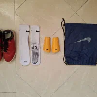 پکیج کامل فوتسال کتونی،جوراب،ساق بند،کیف کتونی