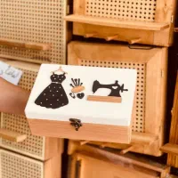 پنج نفر نیروی خانم جوان