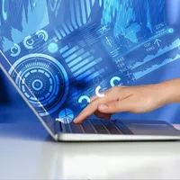 ارائه خدمات نرم افزار ،سخت افزار و شبکه