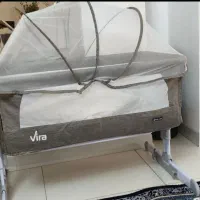 تخت کنارمادر