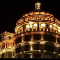 136 متری  . تک واحدی  .  نوساز . بلوار وحدت