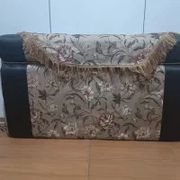 دو عدد پشتی، ماتکا