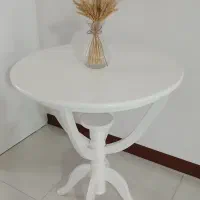 میز و لوستر