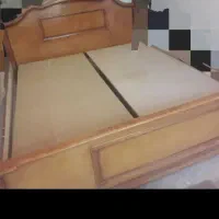 تخت خواب دو نفره چوبی
