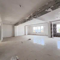 ۱۳۵ متر/نورگیری از دو طرف/تک واحدی/مرکز شهر