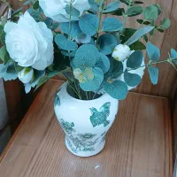 گل مصنوعی و گلدان سرامیکی بزرگ ..|گل مصنوعی|گرگان, |دیوار